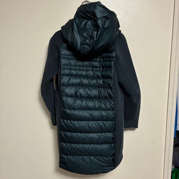 Nike Black Hooded Jacket - Picture 2 of 10